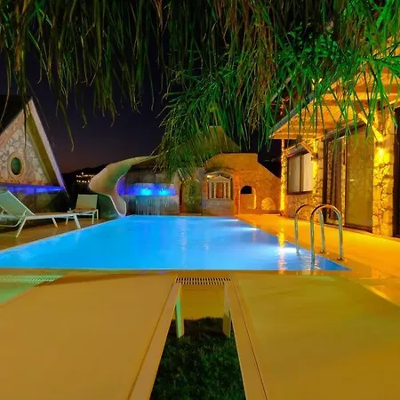 Kaydirakli Ve Akvaryum Hotel 4*