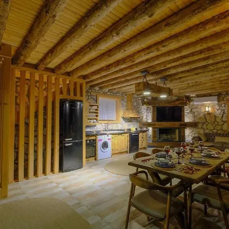 Kaydirakli Ve Akvaryum Villa Fethiye