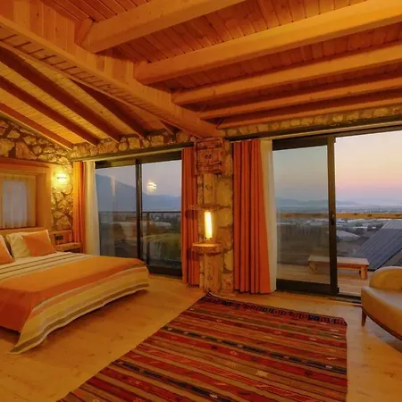 Kaydirakli Ve Akvaryum Villa