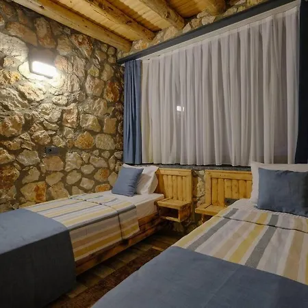 Kaydirakli Ve Akvaryum Villa *