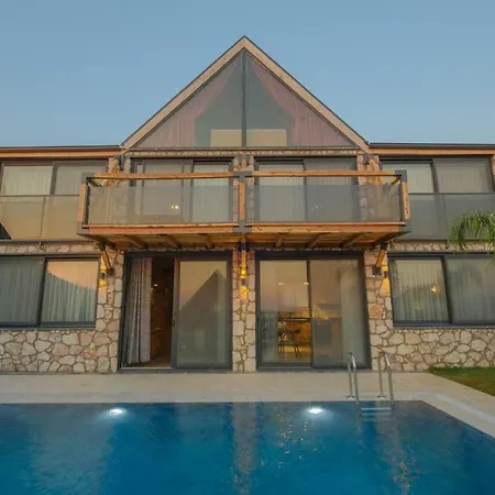 Kaydirakli Ve Akvaryum Fethiye